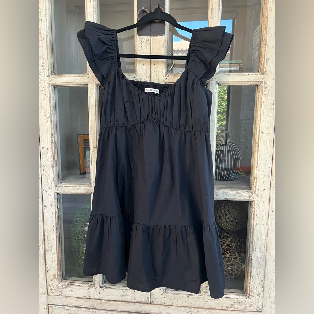 Abercrombie flutter sleeve mini dress